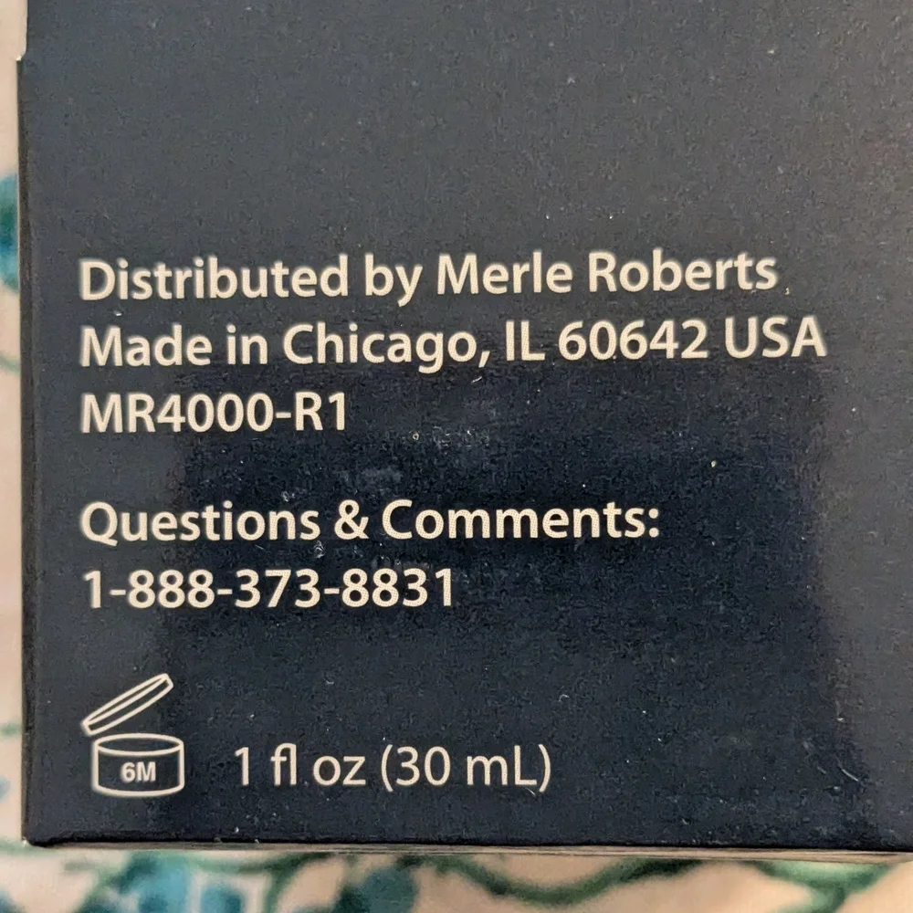 Retinol & Niacinamide Facial Serum Merle Roberts - New In Box